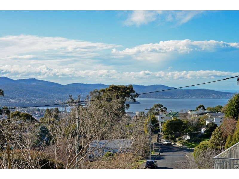 27 Clift Street, Mount Stuart TAS 7000