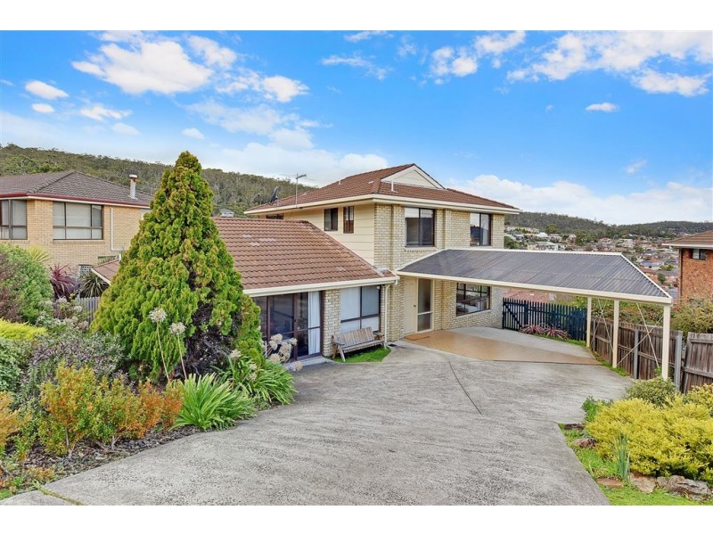 4 Zenith Court, Howrah TAS 7018