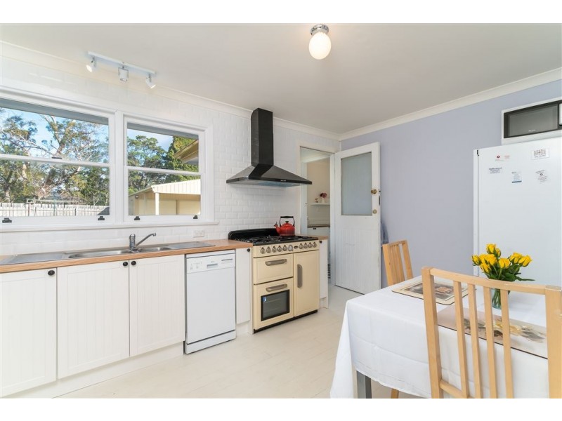 24 Bournville Crescent, Claremont TAS 7011