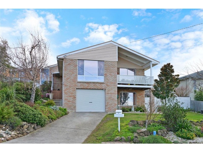 6 Stewart Court, Midway Point TAS 7171