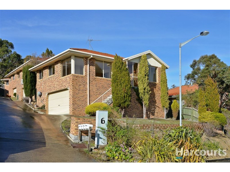 1/6 Broadby Drive, Lenah Valley TAS 7008