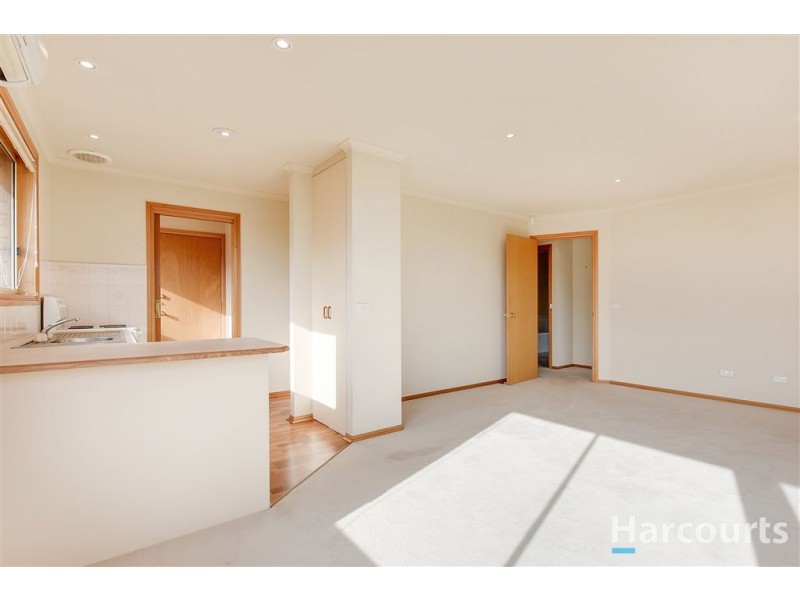 1/6 Broadby Drive, Lenah Valley TAS 7008