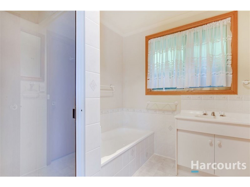 1/6 Broadby Drive, Lenah Valley TAS 7008