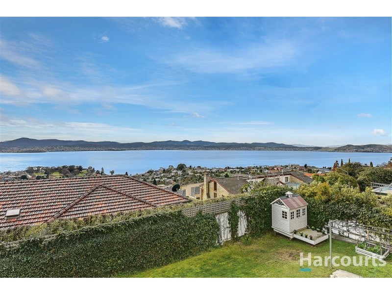 23 Broadwaters Parade, Sandy Bay TAS 7005