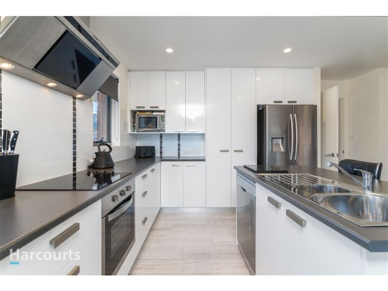 2/10 Timsbury Road, Glenorchy TAS 7010