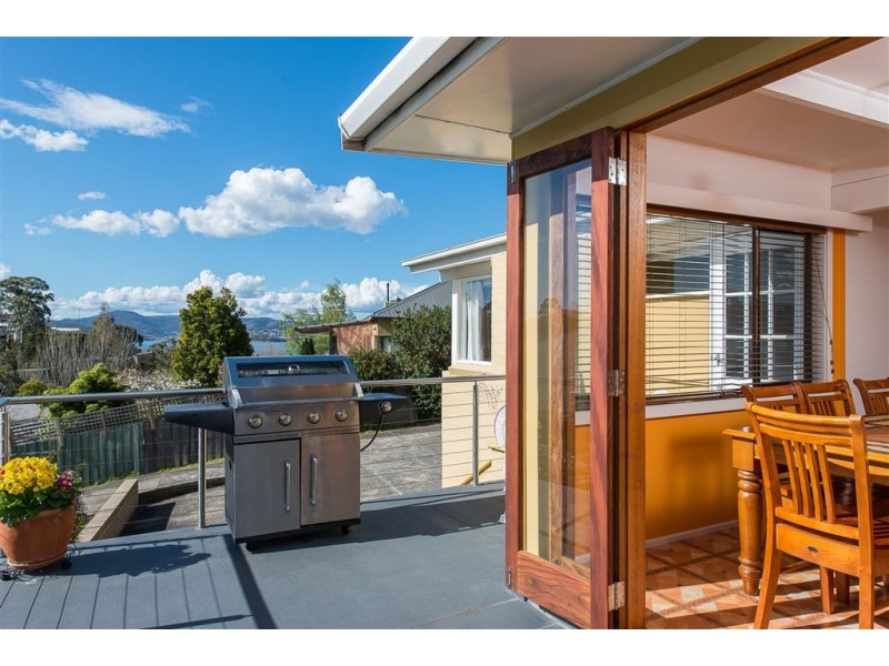 41 Maning Avenue, Sandy Bay TAS 7005