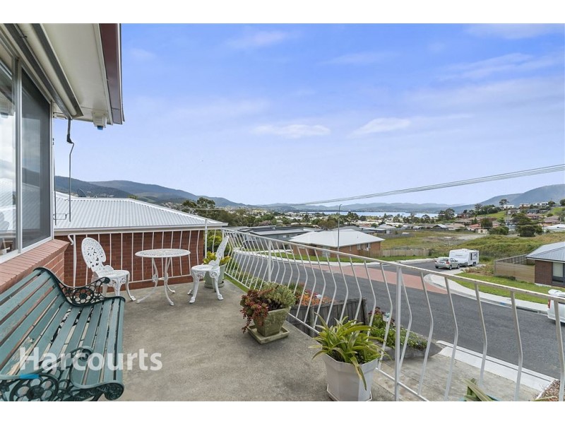 37 Tenth Avenue, West Moonah TAS 7009