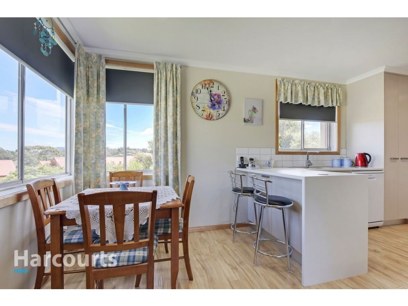 8 Binalong Road, Mornington TAS 7018