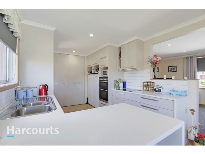 8 Binalong Road, Mornington TAS 7018