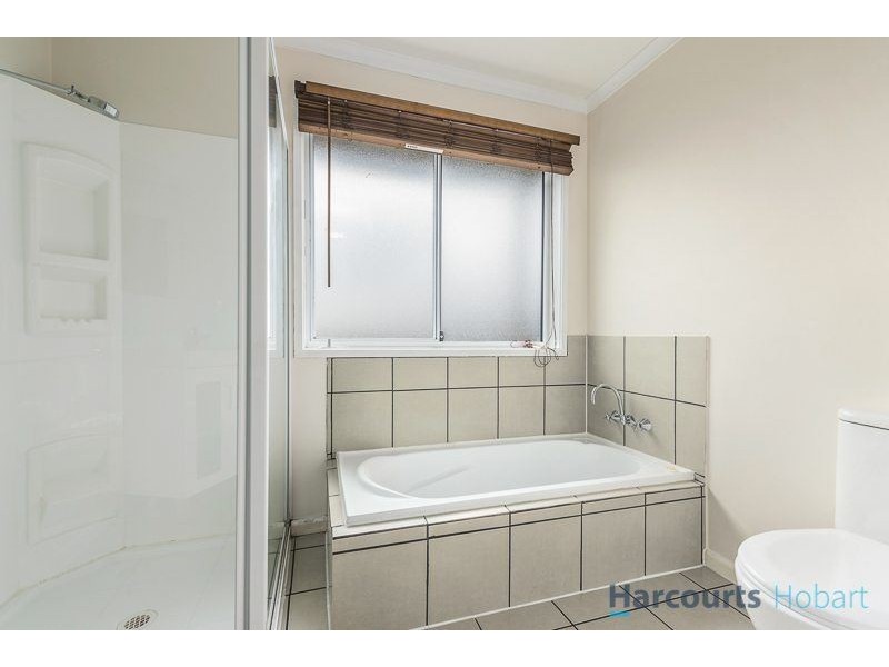 24 Alfreds Garden Road, Kingston TAS 7050