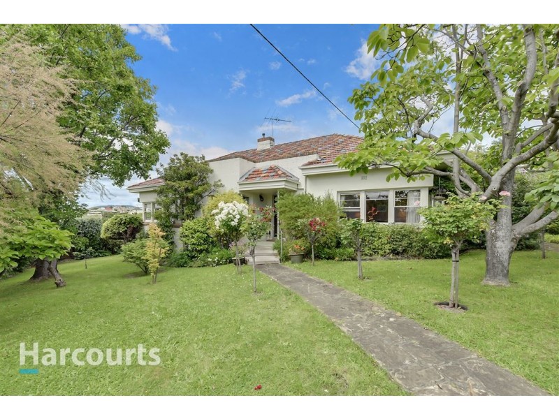 18 Minallo Avenue, West Hobart TAS 7000