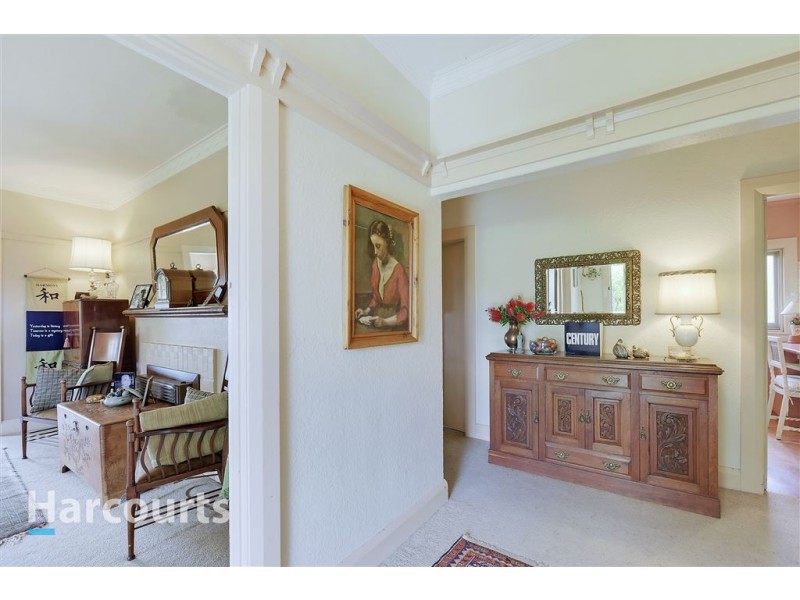 18 Minallo Avenue, West Hobart TAS 7000