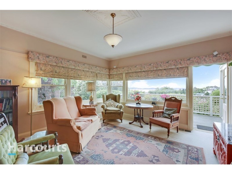 18 Minallo Avenue, West Hobart TAS 7000