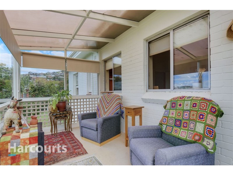 18 Minallo Avenue, West Hobart TAS 7000