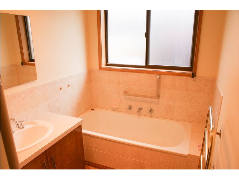 2/27 Walker Street, Sorell TAS 7172