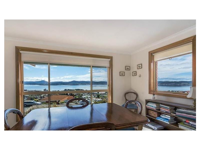 1/476 Churchill Avenue, Sandy Bay TAS 7005