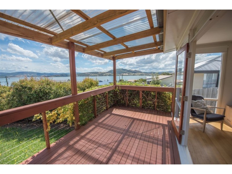 4 Brady Street, Midway Point TAS 7171