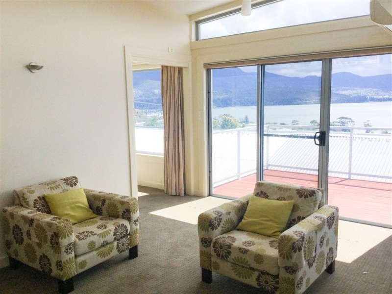 76 Kaoota Road, Rose Bay TAS 7015