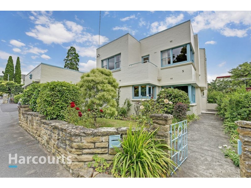 5 Derwentwater Avenue, Sandy Bay TAS 7005