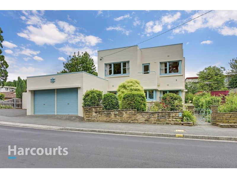5 Derwentwater Avenue, Sandy Bay TAS 7005