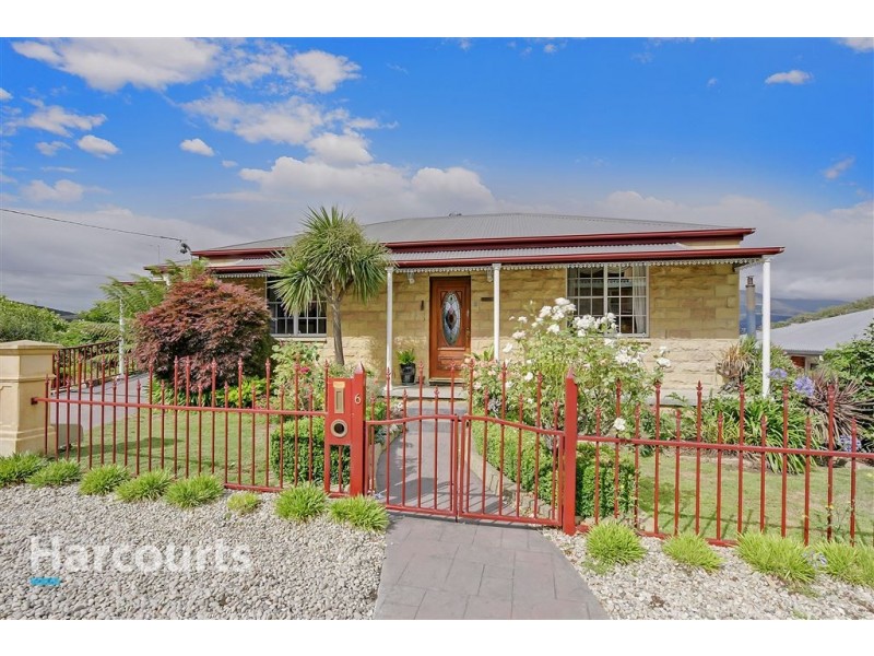 6 Corinna Road, Lindisfarne TAS 7015