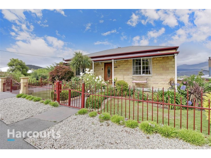 6 Corinna Road, Lindisfarne TAS 7015