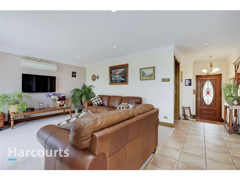 6 Corinna Road, Lindisfarne TAS 7015