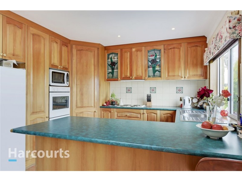 6 Corinna Road, Lindisfarne TAS 7015