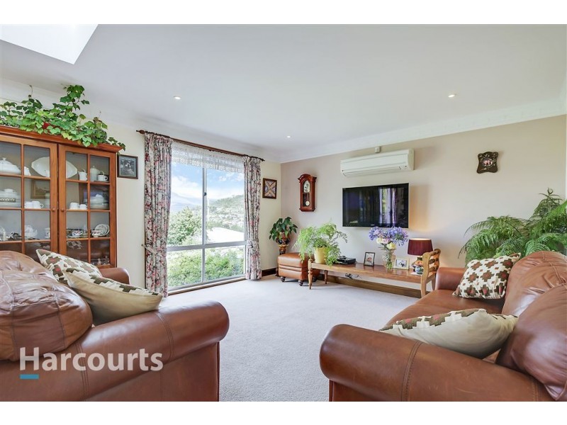 6 Corinna Road, Lindisfarne TAS 7015