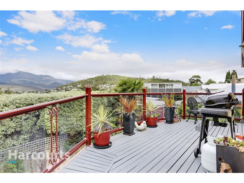 6 Corinna Road, Lindisfarne TAS 7015