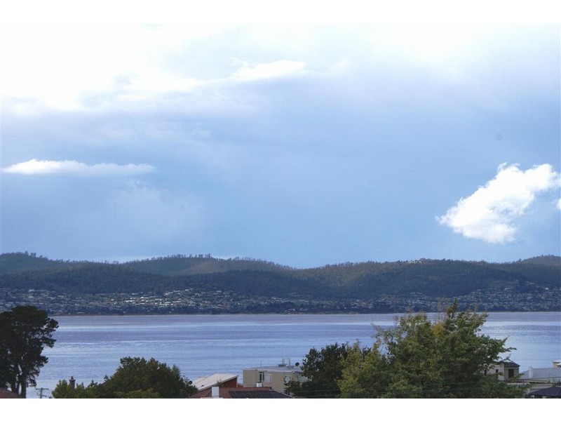 8/563 Sandy Bay Road, Sandy Bay TAS 7005