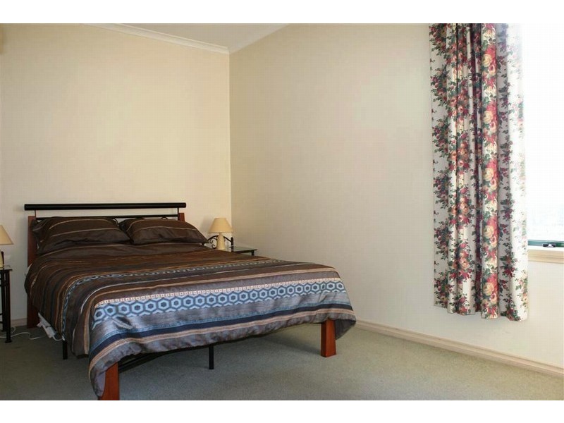 2/1 Auvergne Avenue, New Town TAS 7008