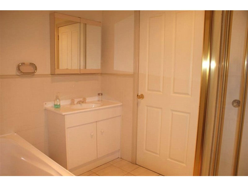 2/1 Auvergne Avenue, New Town TAS 7008