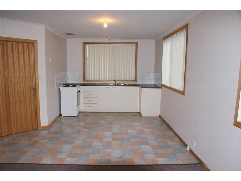 8 Heather Road, Risdon Vale TAS 7016