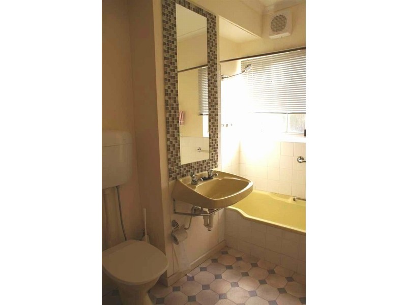 1/4 Hildern Street, New Town TAS 7008