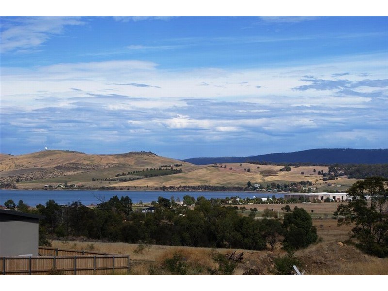 2/94 Oakdowns Parade, Oakdowns TAS 7019