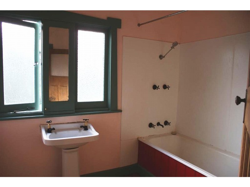 31 Cato Avenue, West Hobart TAS 7000