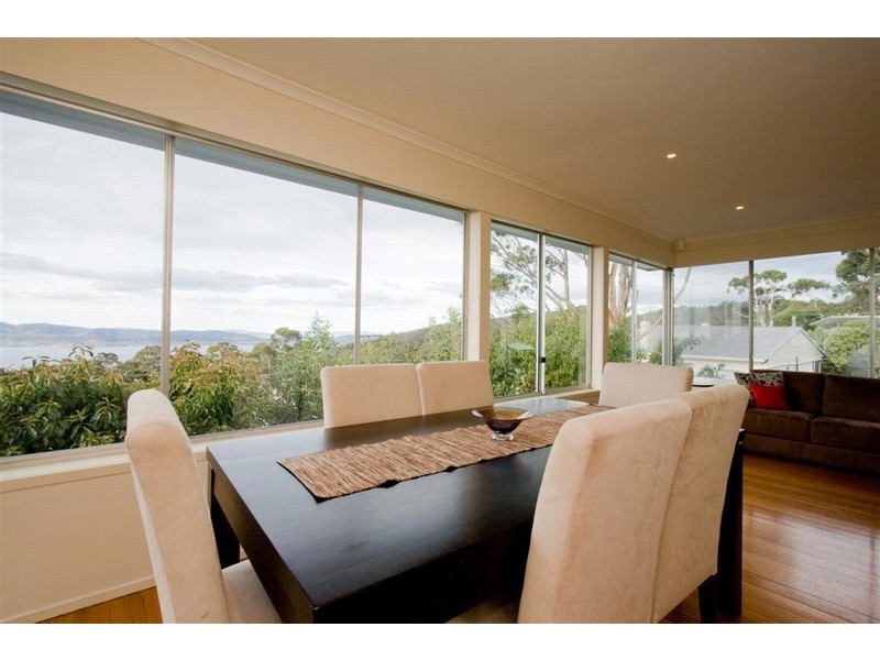 12 Avondale Grove, Mount Nelson TAS 7007
