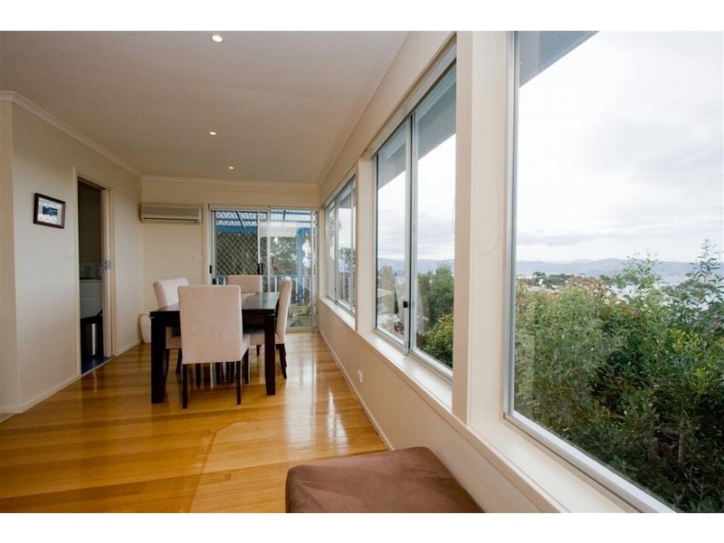 12 Avondale Grove, Mount Nelson TAS 7007