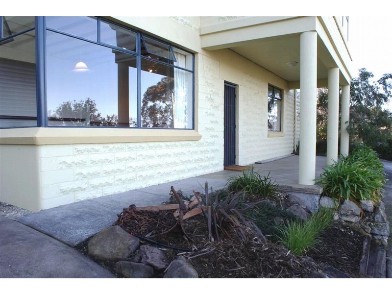 1/152 Derwent Avenue, Lindisfarne TAS 7015