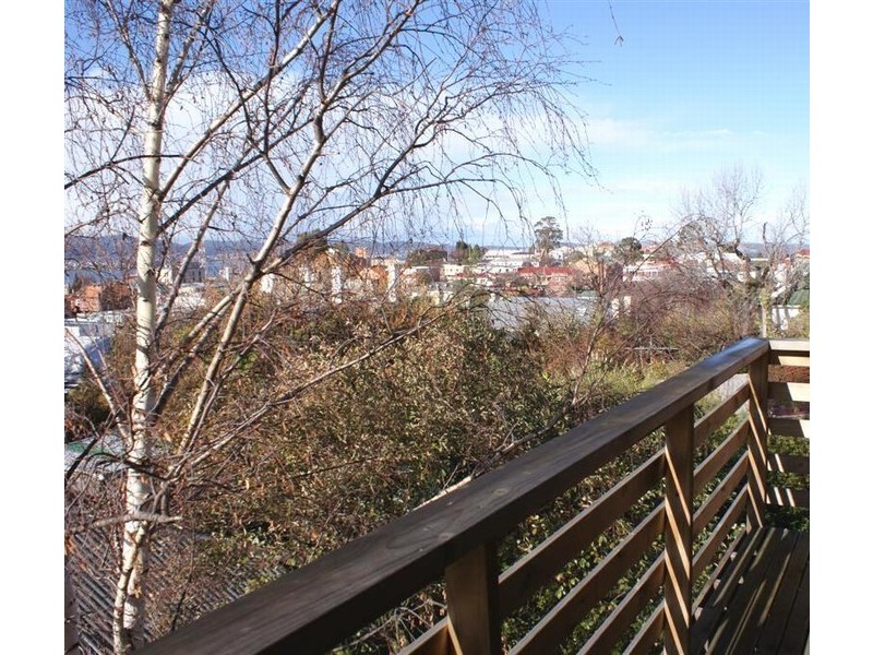 2/2 Forest Road, West Hobart TAS 7000