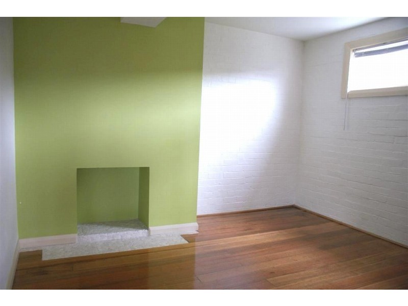 4 Nile Avenue, Sandy Bay TAS 7005