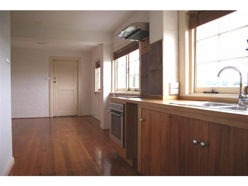 4 Nile Avenue, Sandy Bay TAS 7005