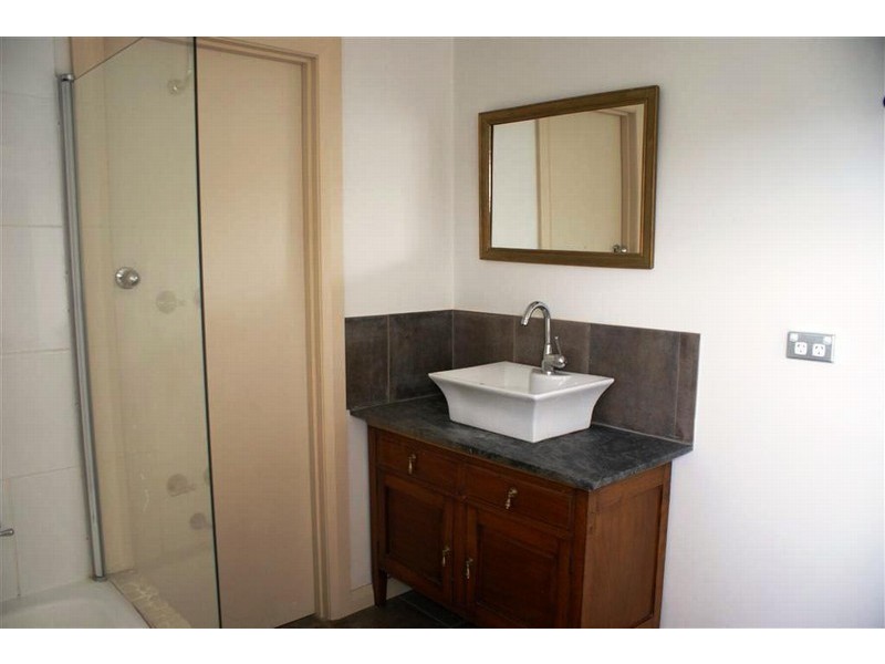 4 Nile Avenue, Sandy Bay TAS 7005