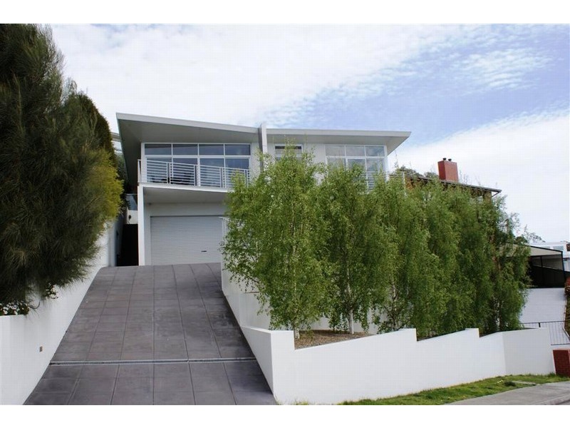 9 Caroline Street, Dynnyrne TAS 7005