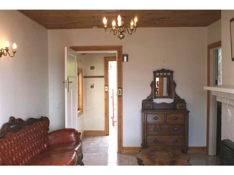 23 Augusta Road, Lenah Valley TAS 7008