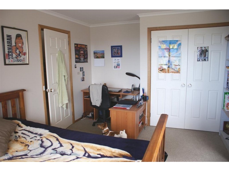 43 Calder Crescent, Blackmans Bay TAS 7052