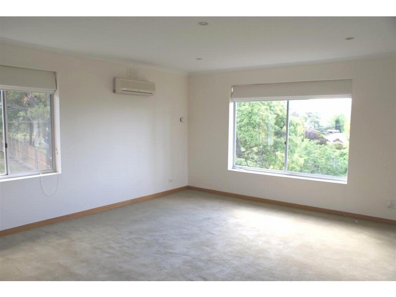 2/13A Quamby Avenue, Sandy Bay TAS 7005