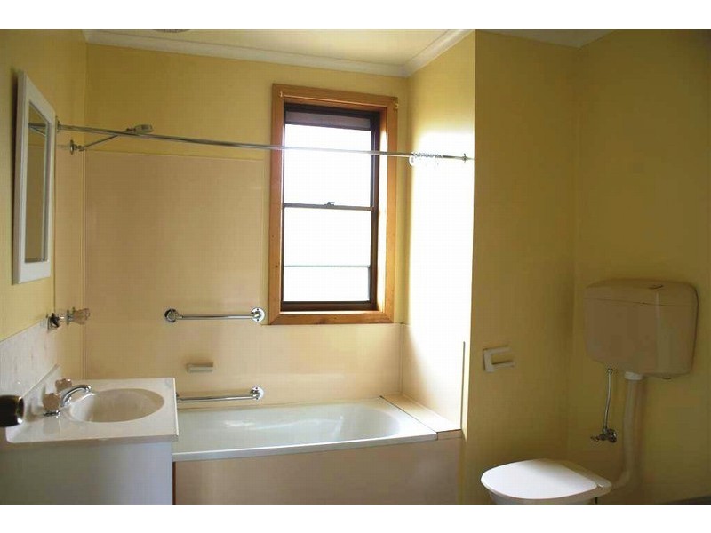 8/169 Risdon Road, Lutana TAS 7009