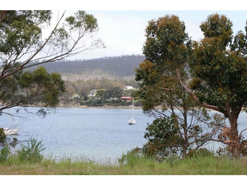 28 Frost Street, Snug TAS 7054